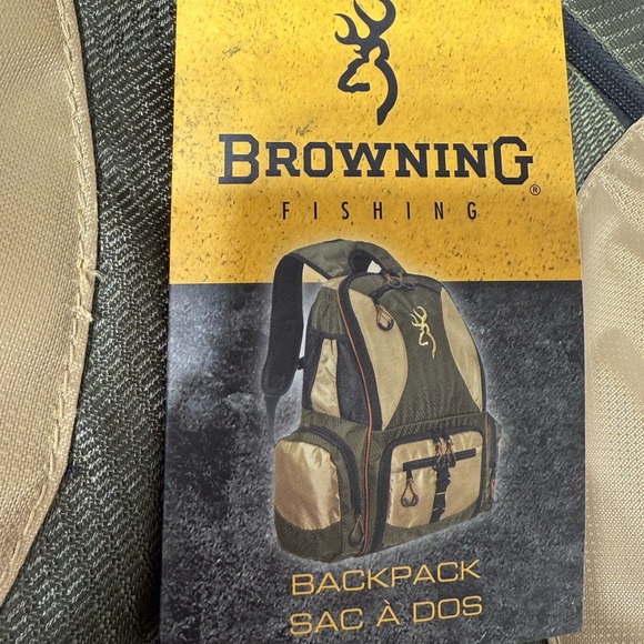 Browning Fishing Backpack Tackle - Picture 5 of 11